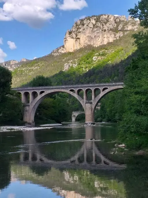 Gite Avec Grande Terrasse Peyreleau